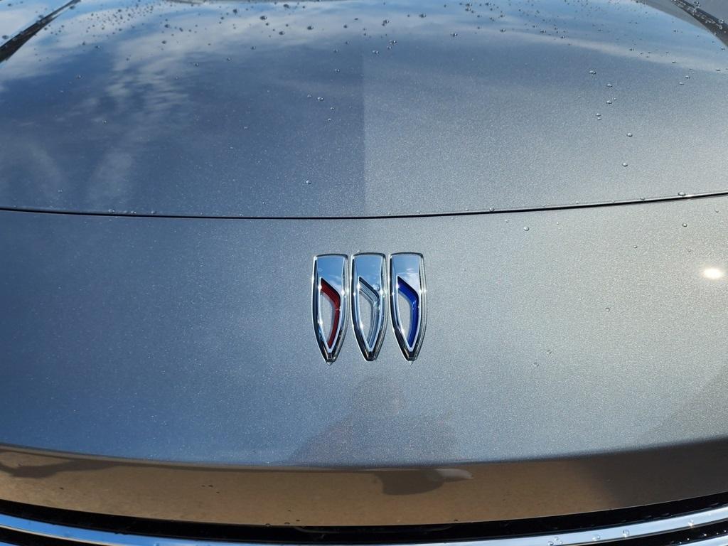 new 2025 Buick Envista car, priced at $25,185