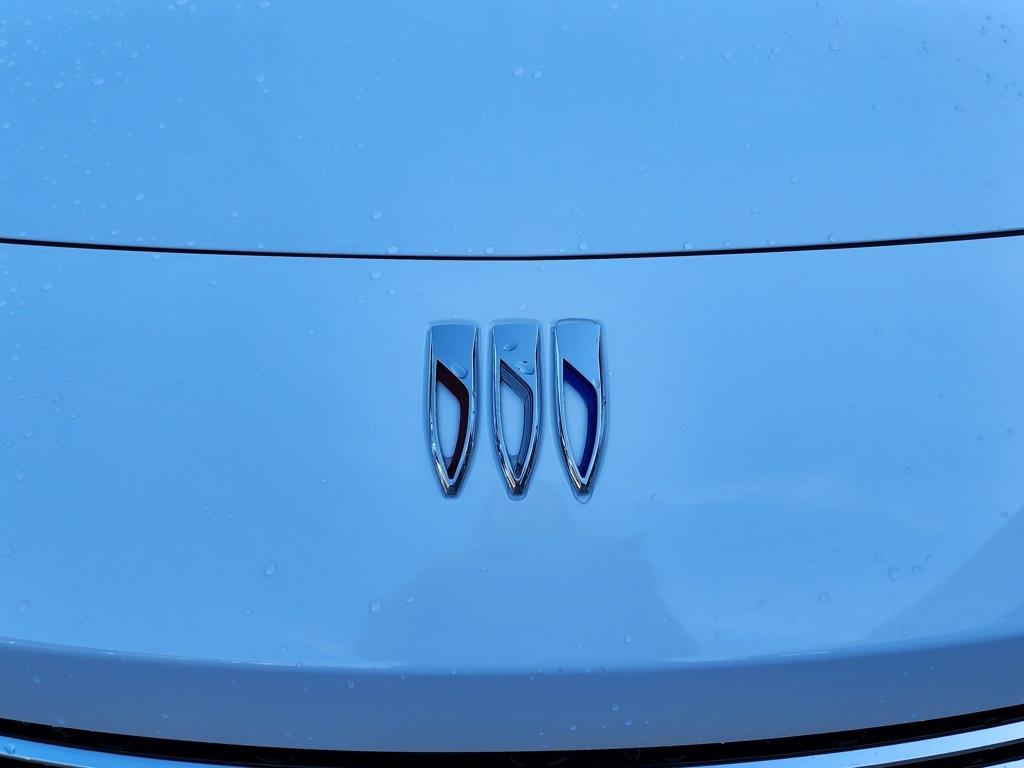 new 2025 Buick Envista car, priced at $24,690