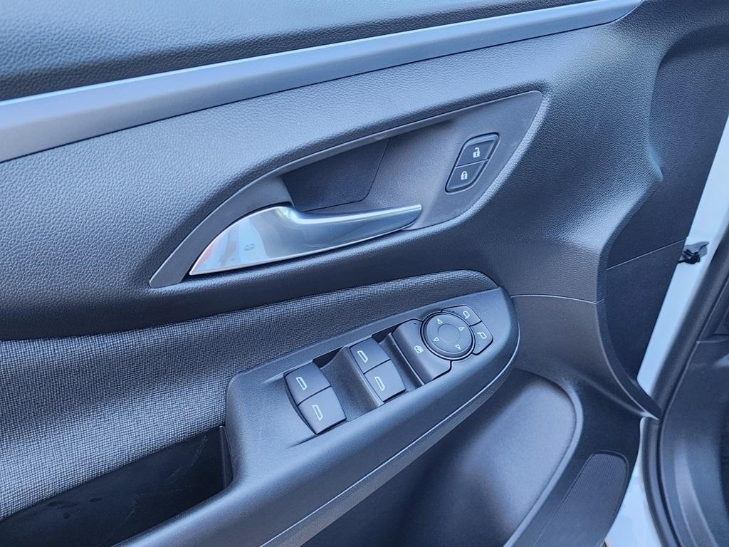 new 2025 Buick Envista car, priced at $24,690