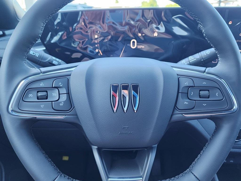 new 2025 Buick Envista car, priced at $24,690