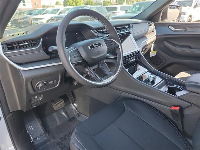 new 2025 Jeep Grand Cherokee L car, priced at $33,677