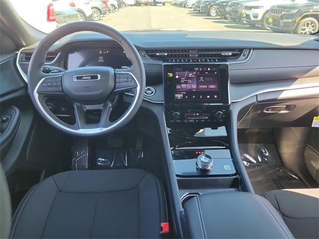 new 2025 Jeep Grand Cherokee L car, priced at $33,677