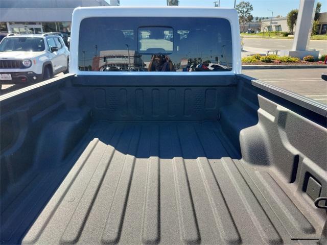 new 2025 Jeep Gladiator car, priced at $51,785