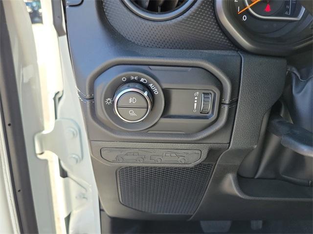 new 2025 Jeep Gladiator car, priced at $51,785