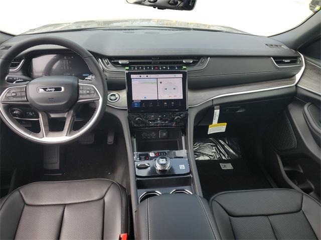 new 2025 Jeep Grand Cherokee car, priced at $52,160
