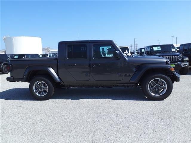 new 2024 Jeep Gladiator car, priced at $51,269