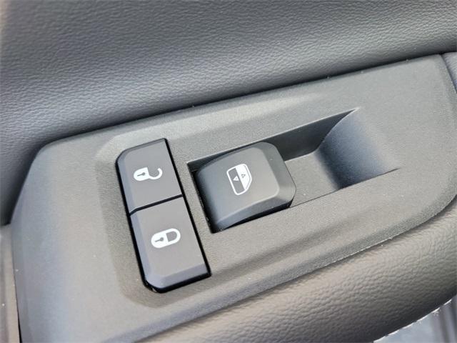 new 2025 Jeep Grand Cherokee car, priced at $46,957