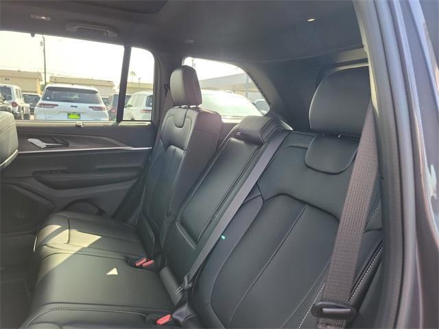 new 2025 Jeep Grand Cherokee car, priced at $46,957