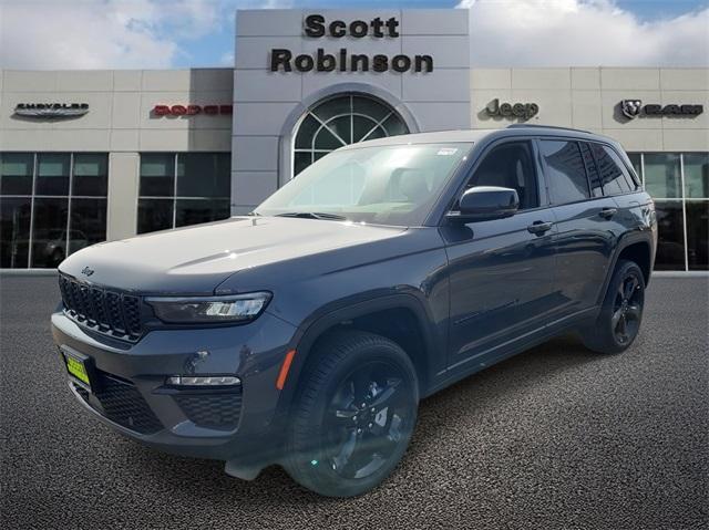 new 2025 Jeep Grand Cherokee car, priced at $46,957