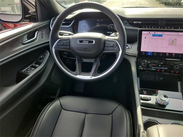 new 2025 Jeep Grand Cherokee car, priced at $43,952