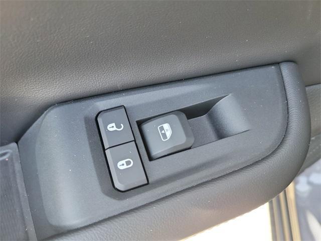 new 2025 Jeep Grand Cherokee car, priced at $43,952