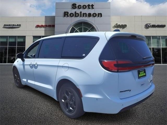 new 2023 Chrysler Pacifica Hybrid car, priced at $46,903