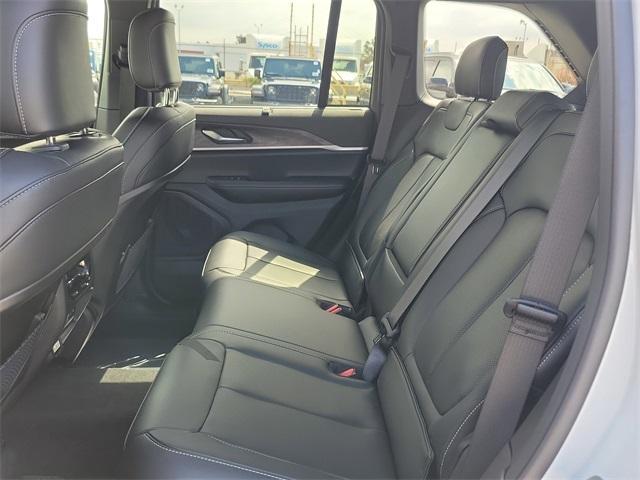 new 2025 Jeep Grand Cherokee car, priced at $51,565