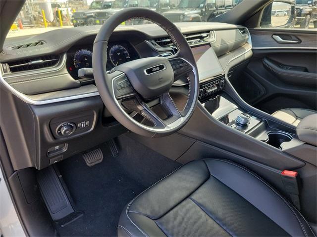 new 2025 Jeep Grand Cherokee car, priced at $51,565