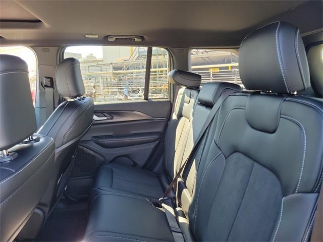 new 2025 Jeep Grand Cherokee car, priced at $41,288