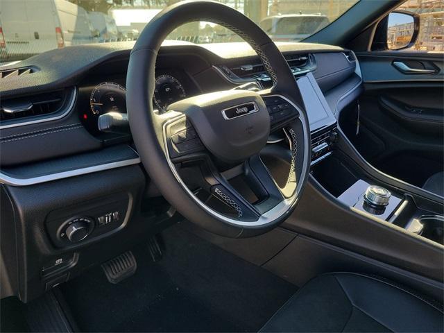 new 2025 Jeep Grand Cherokee car, priced at $41,288