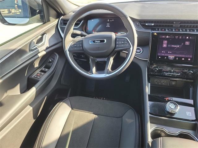 new 2025 Jeep Grand Cherokee car, priced at $38,752