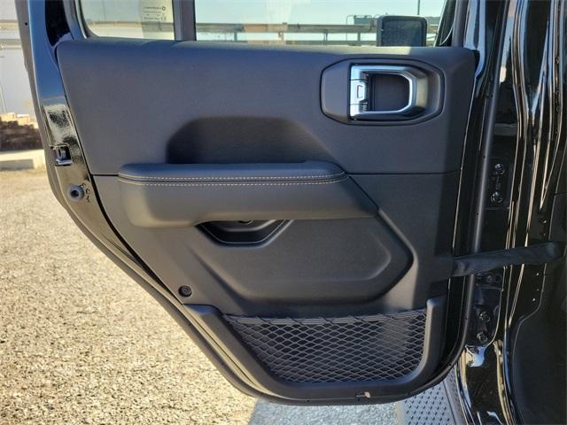 new 2025 Jeep Gladiator car, priced at $47,880