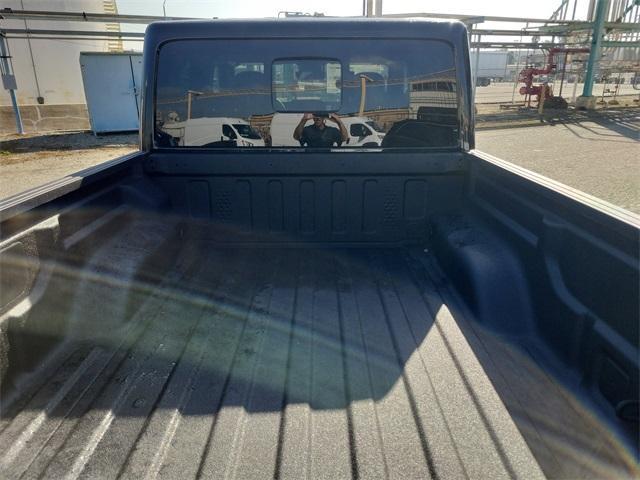 new 2025 Jeep Gladiator car, priced at $47,880