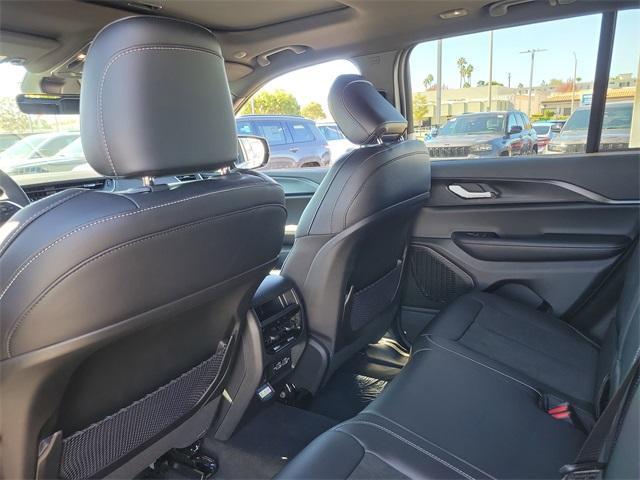 new 2025 Jeep Grand Cherokee car, priced at $40,257