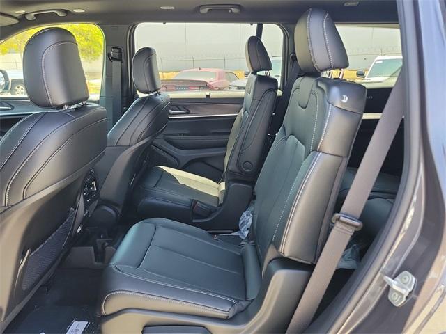 new 2025 Jeep Grand Cherokee L car, priced at $46,069