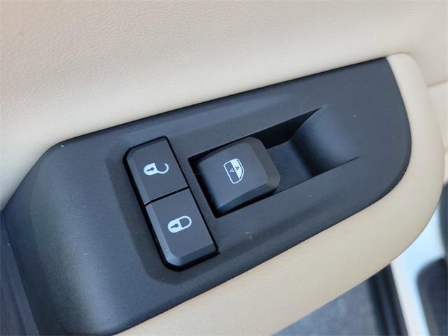 used 2021 Jeep Grand Cherokee L car, priced at $29,903