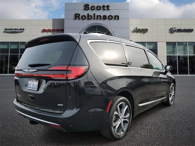 used 2022 Chrysler Pacifica car, priced at $40,622