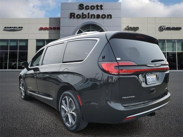 used 2022 Chrysler Pacifica car, priced at $40,622