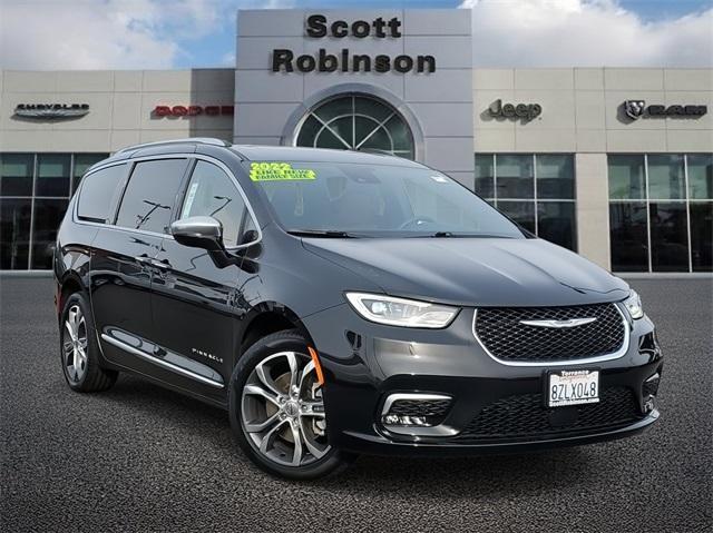 used 2022 Chrysler Pacifica car, priced at $40,622