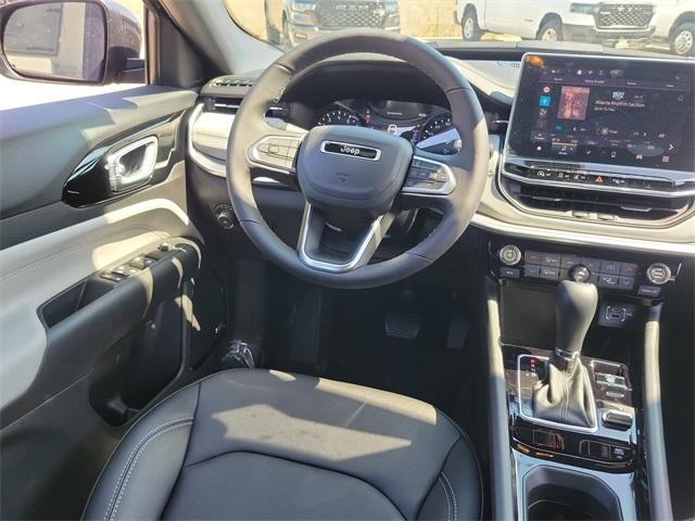 new 2025 Jeep Compass car, priced at $31,299