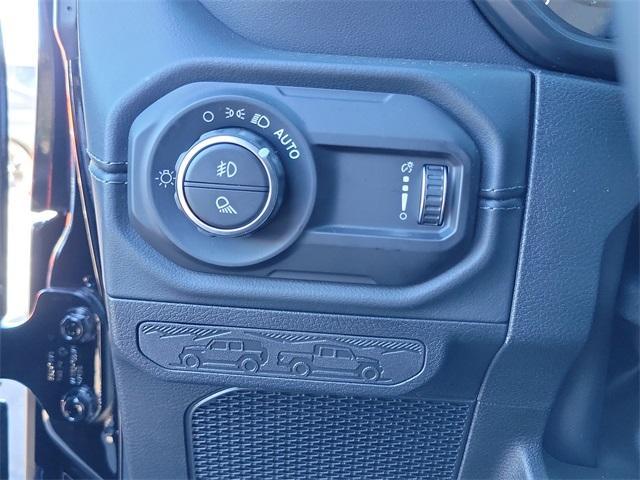 new 2025 Jeep Gladiator car, priced at $42,312