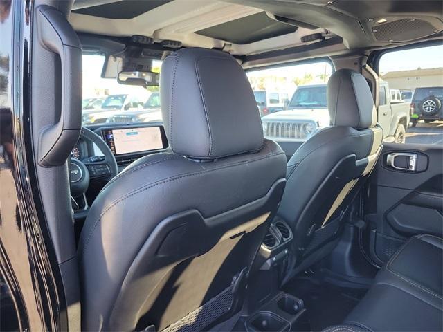 new 2025 Jeep Gladiator car, priced at $42,312