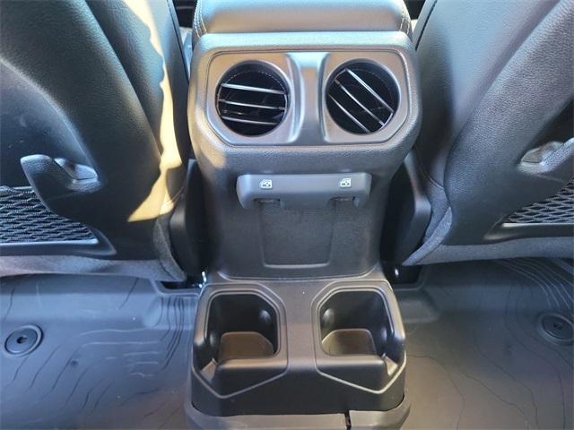 new 2025 Jeep Gladiator car, priced at $42,312