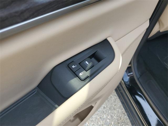new 2025 Jeep Grand Cherokee car, priced at $41,218