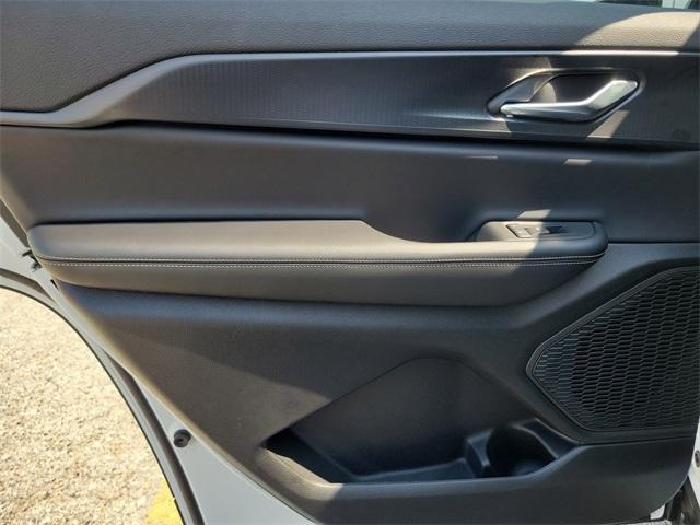 new 2025 Jeep Grand Cherokee L car, priced at $33,363