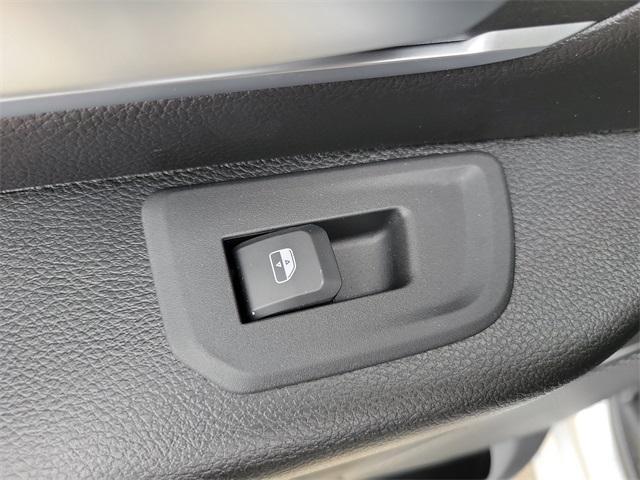 new 2025 Ram 1500 car, priced at $47,547