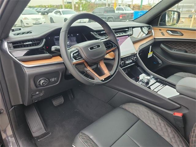 new 2025 Jeep Grand Cherokee car, priced at $65,024