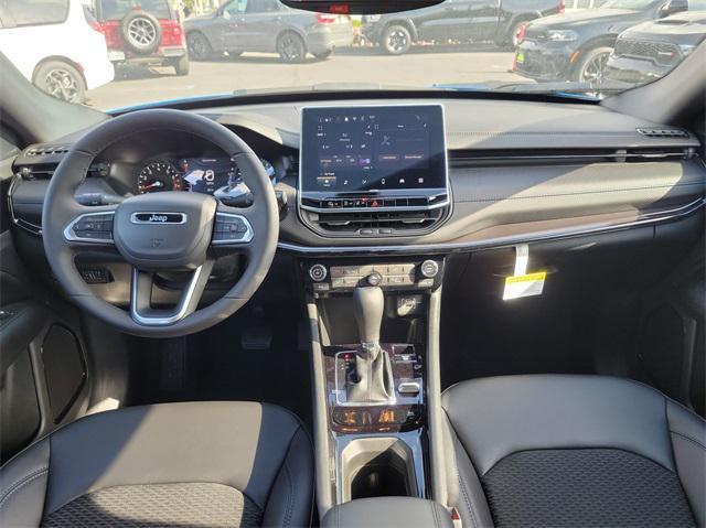 new 2025 Jeep Compass car, priced at $25,823