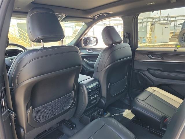 new 2025 Jeep Grand Cherokee L car, priced at $47,305