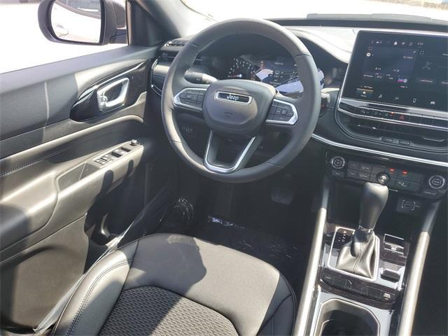 new 2025 Jeep Compass car, priced at $27,980