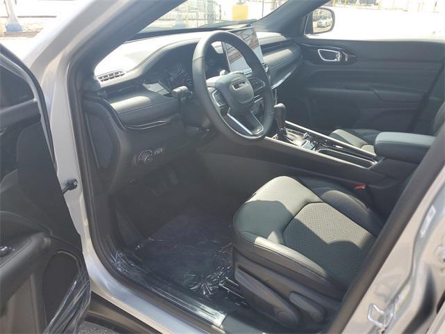 new 2025 Jeep Compass car, priced at $27,980