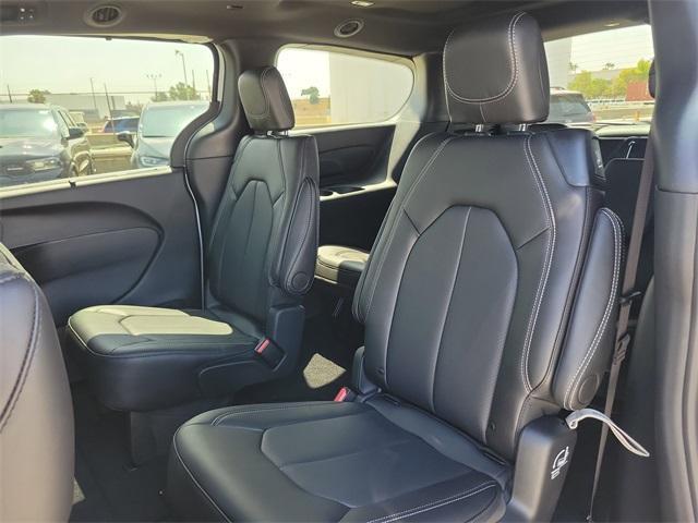 new 2025 Chrysler Pacifica car, priced at $41,858