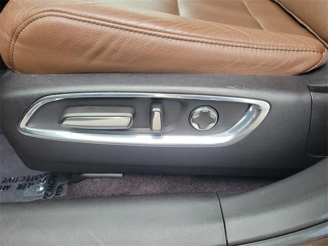 used 2020 Acura MDX car, priced at $29,692