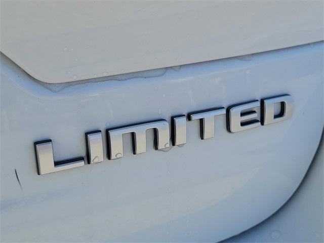 new 2025 Jeep Grand Cherokee car, priced at $44,200