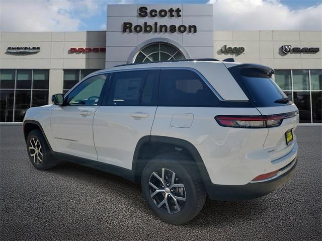 new 2025 Jeep Grand Cherokee car, priced at $44,200