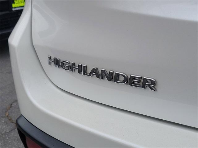 used 2019 Toyota Highlander car, priced at $26,892
