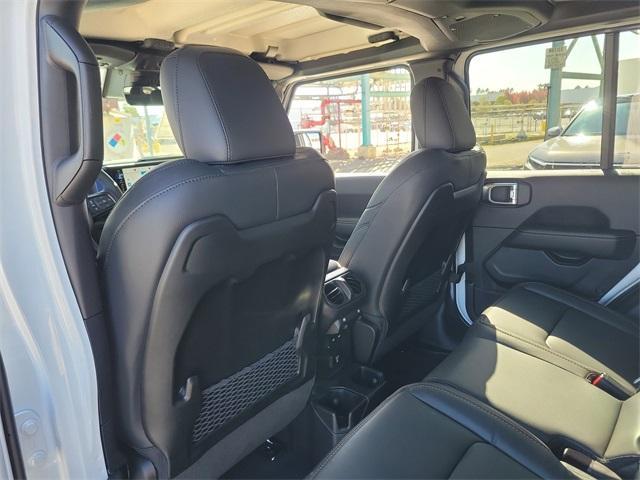 new 2025 Jeep Gladiator car, priced at $47,285