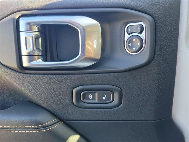 new 2025 Jeep Gladiator car, priced at $47,285