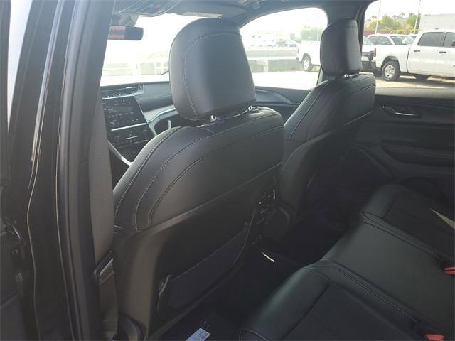 new 2025 Jeep Grand Cherokee car, priced at $38,538