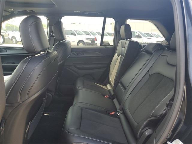 new 2025 Jeep Grand Cherokee car, priced at $38,538